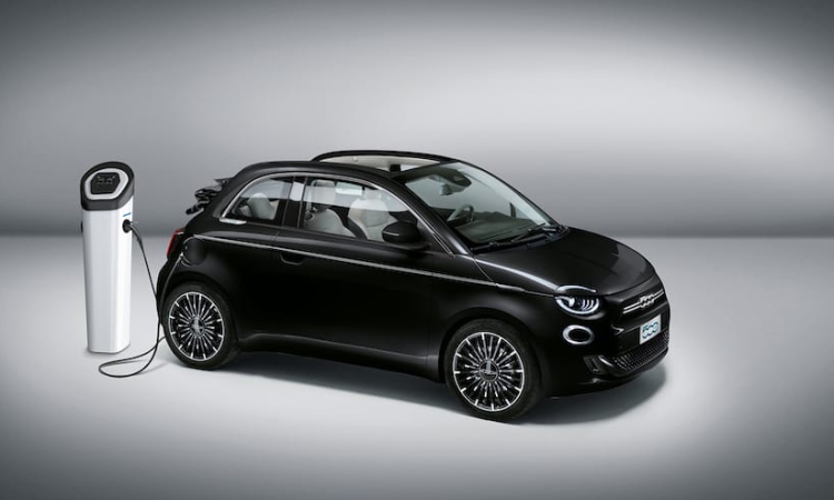 Neue Topversion des neuen Fiat 500e: „la Prima“ by Bocelli folgt auf erfolgreiche „la Prima“ Launch Edition